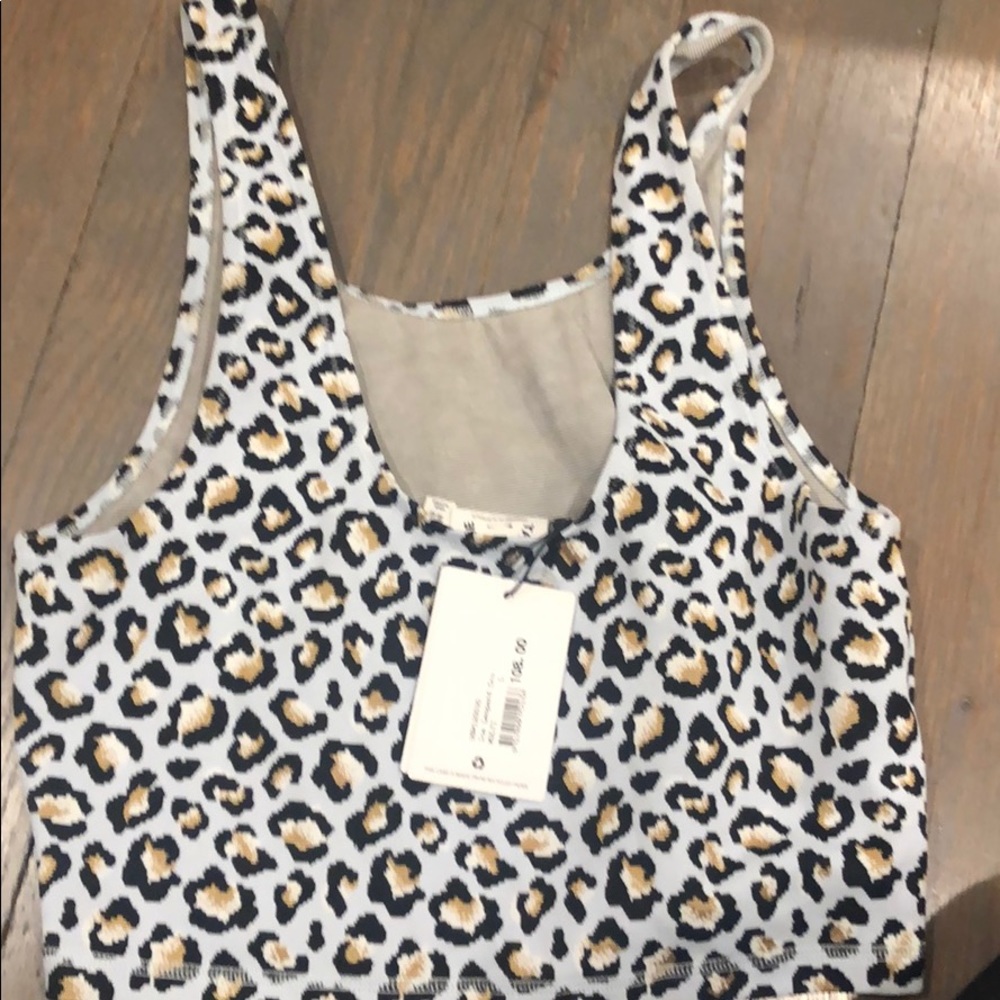 NWT The Upside Ice Leopard Crop L - Picture 3 of 3